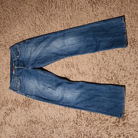 Lucky Brand button fly jeans! - Picture 1 of 10